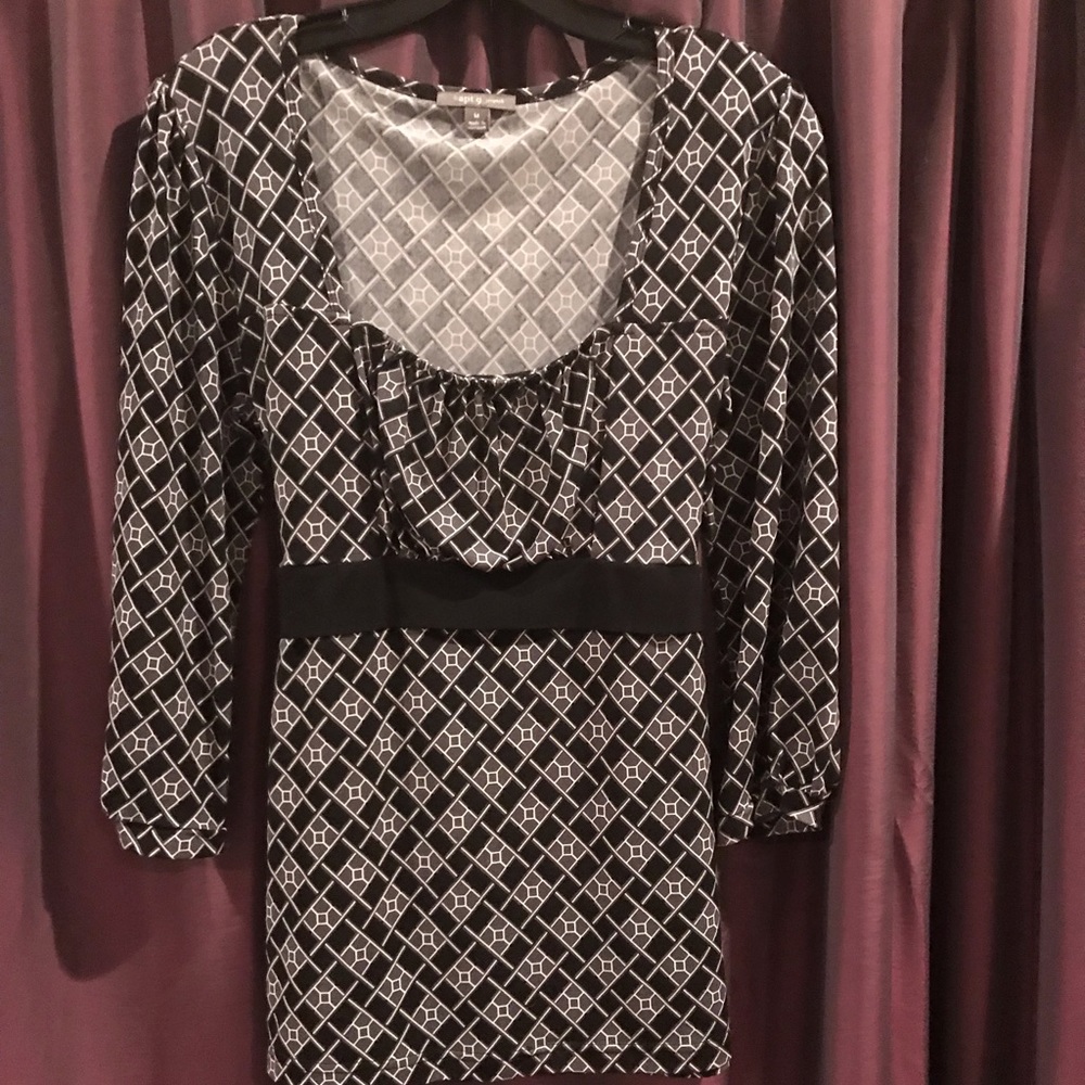 Cutesy, tie back blouse